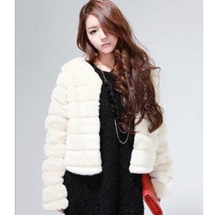 Free Shipping!!! Vogue Gorgeous Stripe Round Neck Short Faux Fur Coat White