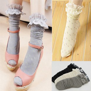 Free shipping wholesale high quality  Billion purchase new Super princessviviWind Lace Little tri-color piles of socks