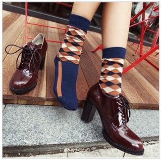 Free Shipping Wholesales New Arrival  Korea New Cute Rhombus Plaid Cotton Ladies Socks FC12221