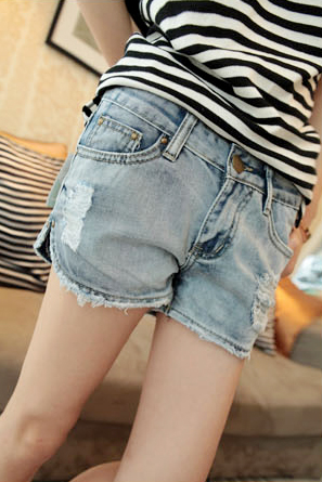 Free Shipping Women's fashion placketing vintage denim shorts hole