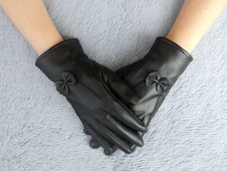 Free Shipping Women's Genuine Sheep Skin Leather Gloves Design Butterfly Winter Glove Black