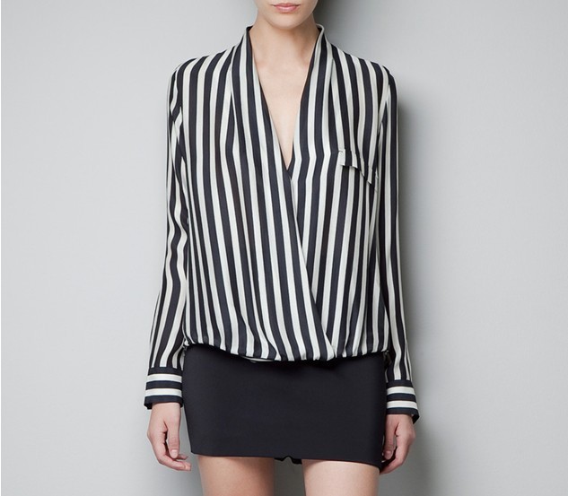 free shopping The new 2013 fashion ladies V collar black and white stripes stripe women chiffon shirt size S M L#1039