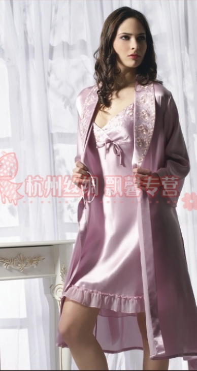 freeshipping Exquisite embroidered silk spaghetti strap robe twinset sleepwear pure mulberry silk ye0165