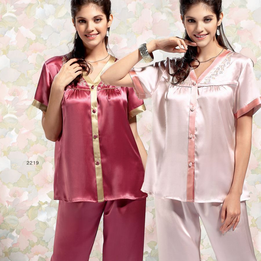 freeshipping Mulberry silk sleepwear lounge female V-neck short-sleeve set 2219