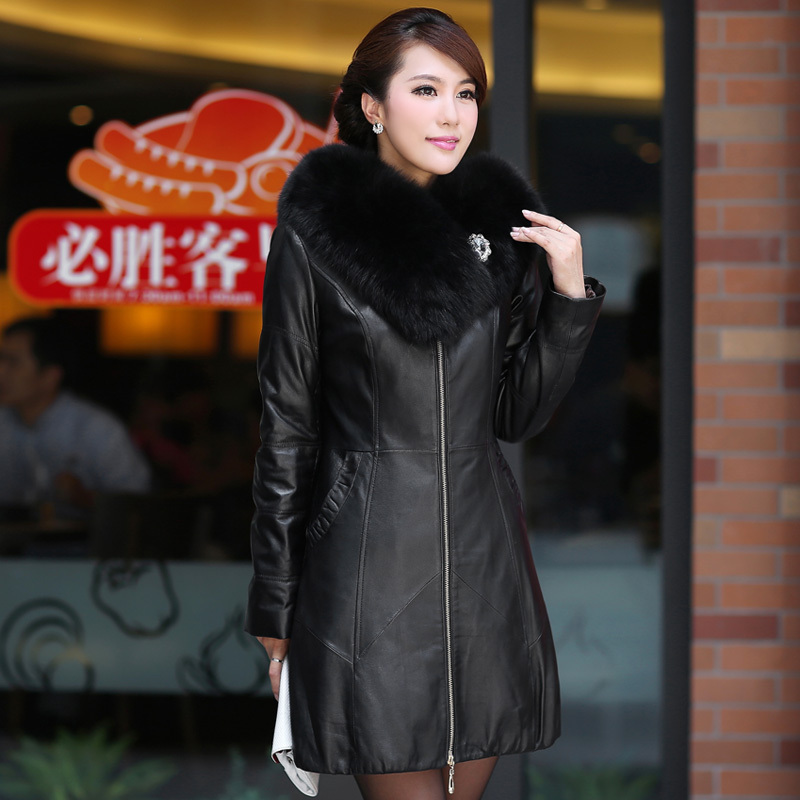 FreeShipping Plus cotton genuine leather clothing 2012 winter female hooded fur collar sheepskin fox fur outerwear 1120