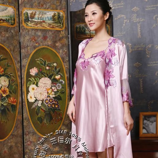 freeshipping Pure silk sleepwear mulberry silk robe sm9606 female embroidery kimono lounge