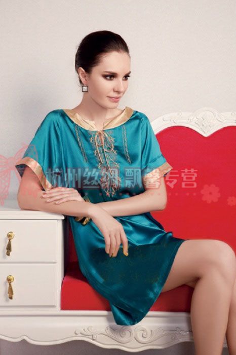 freeshipping Silk mulberry silk quality sleepwear female embroidered short-sleeve nightgown 2048