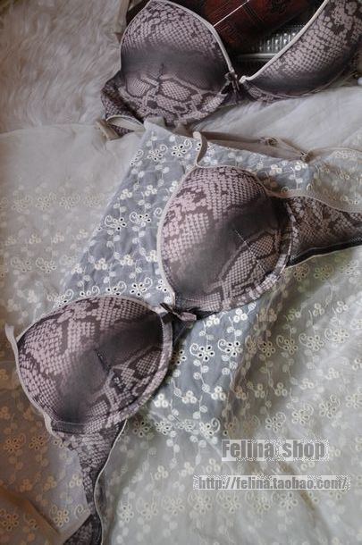 G na sexy serpentine pattern temptation bra