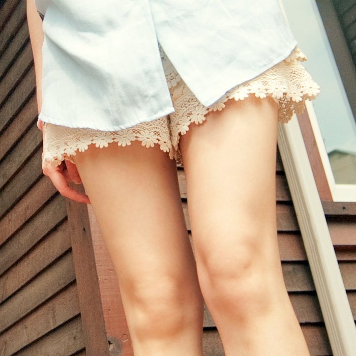 Gentlewomen sexy beige lace skirt pants shorts legging b045