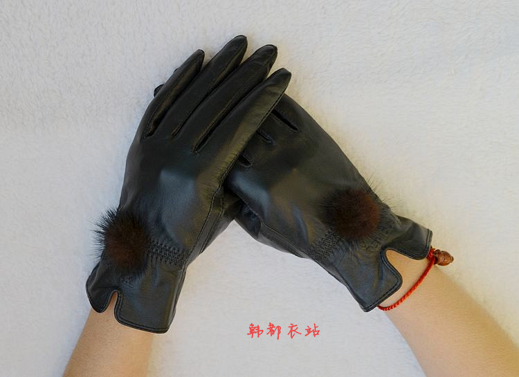 Genuine leather gloves fashion women's sheepskin gloves thin autumn and winter wool ball