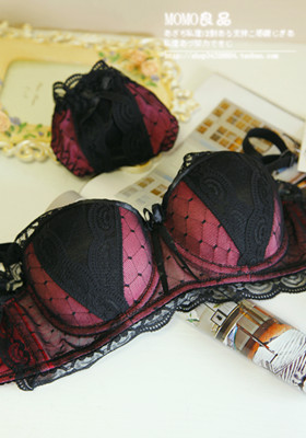 Gorgeous royal wind sexy lace cup paragraph vest push up bra underwear set