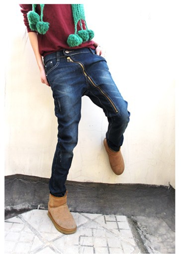 H061 The Korean version of large training trousers hip hop dance pants striped jeans tide hole out file trousers