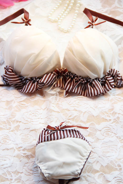 Hawawini white deep V-neck elastic ruffle push up lingerie bra set