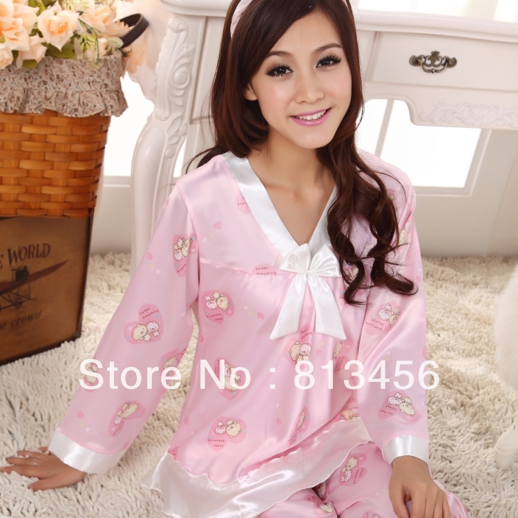 HIGH QUALITY CUTE SWEET Spring and summer women's cartoon pig sleepwear women's long-sleeve faux silk sleep set FREE SHIPPING