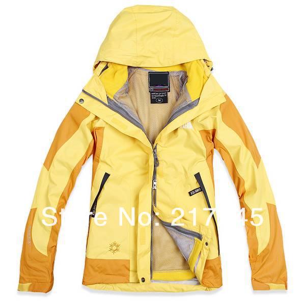 HOT ! Free shipping Spring autumn NEW Outdoor Women's coat Climbing clothes fashion Removable Two pieces sports jacket Ski suit