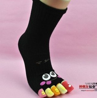 Hot Sale 2 Pairs New Cartoon lovers socks Five-Toe Flip Flop Geta Tabi (black+White),Free Shipping!