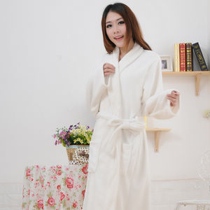 Hot-selling coral fleece robe bathrobes sleepwear lovers robe coral fleece sleepwear white