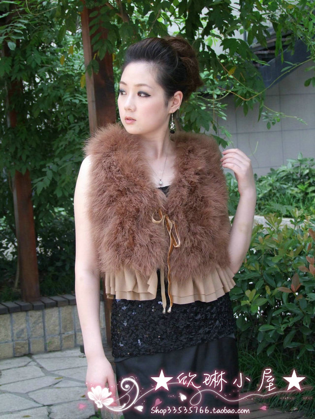 Hot-selling women's high quality ostrich wool women's vest short design turkey wool feather fur vest multicolor