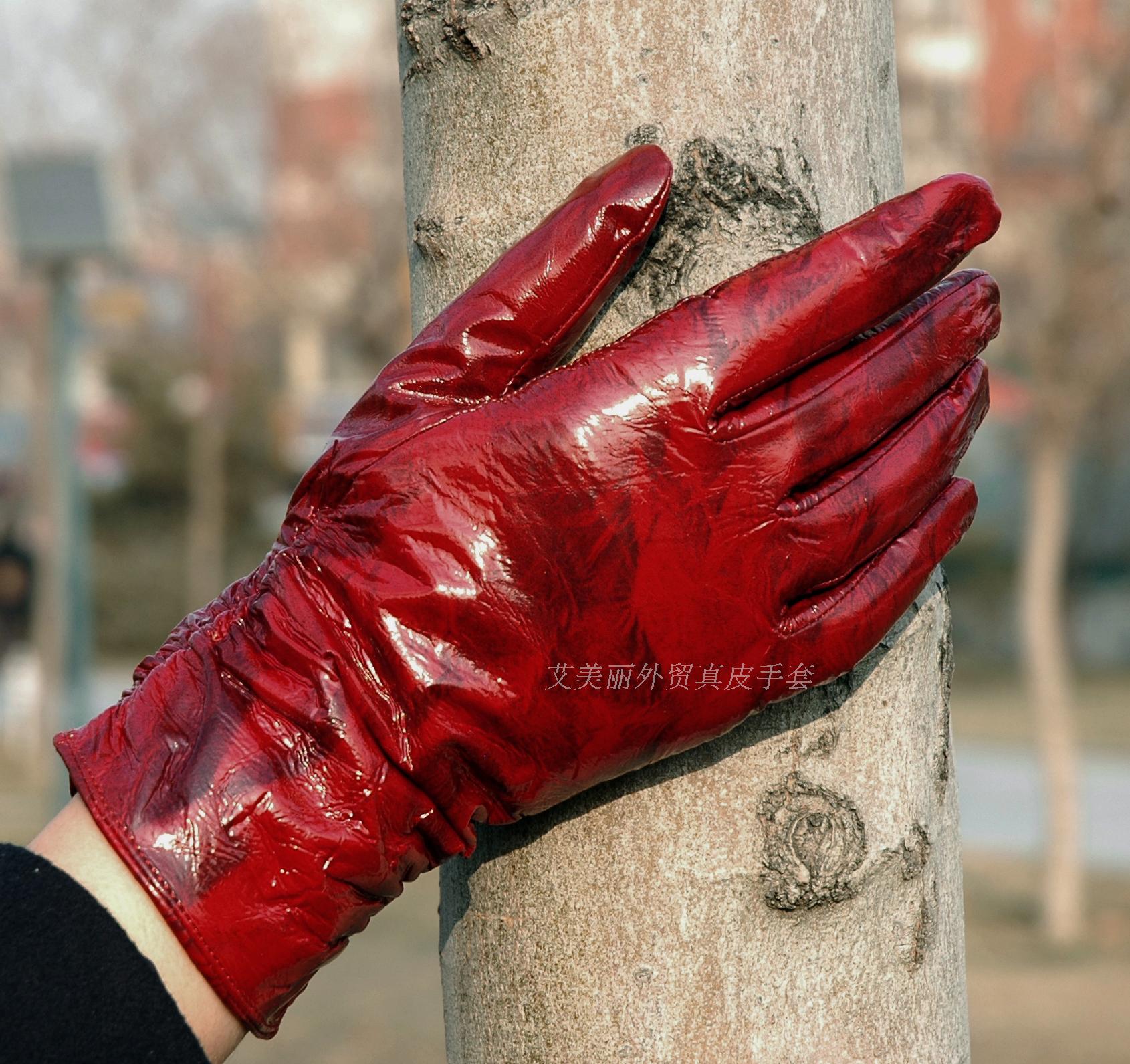 Japanned leather genuine leather gloves women's shiny winter suede thermal leather gloves red