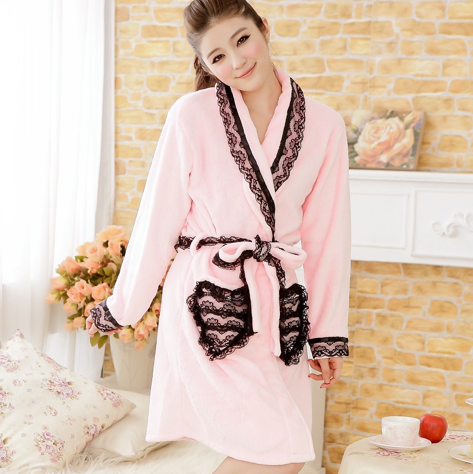 Lace princess series of love meat pink coral fleece robe wild