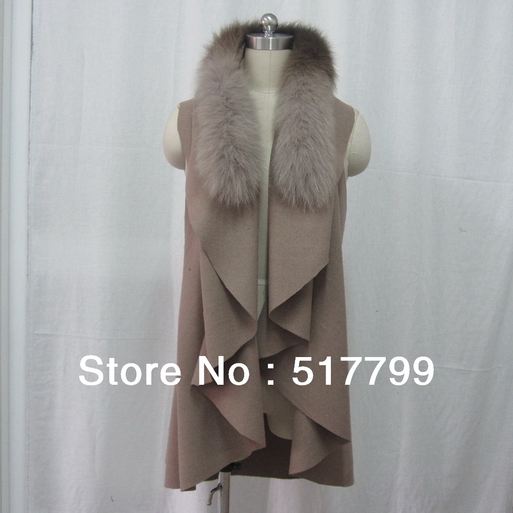 ladies stylish long sleeveless wool coat with detatchable fox fur collar