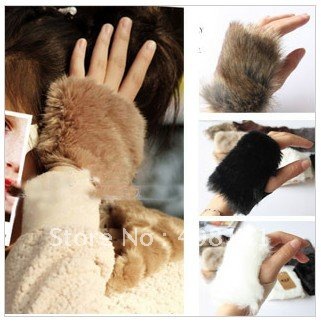 Lady warm winter half refers to the lovely rabbit hair dew refers to the imitation leather gloves ST1668