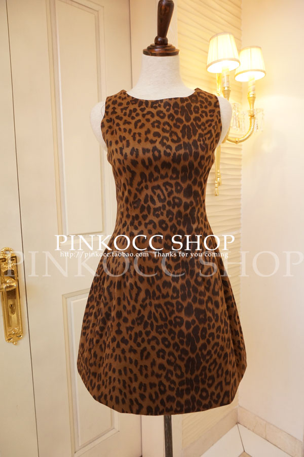 Leopard print slim three-dimensional cut faux leather velvet one-piece dress