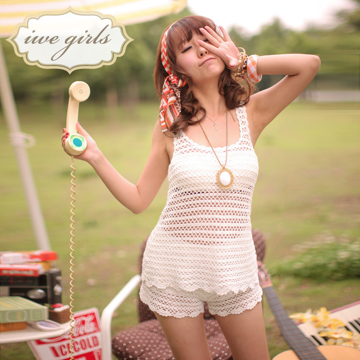 Lovable Secret modern casual cutout knitted crochet spaghetti strap vest