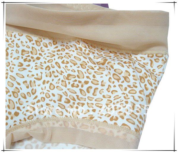 LUB 32 - Ladies Leopard Printing Bamboo Underwear