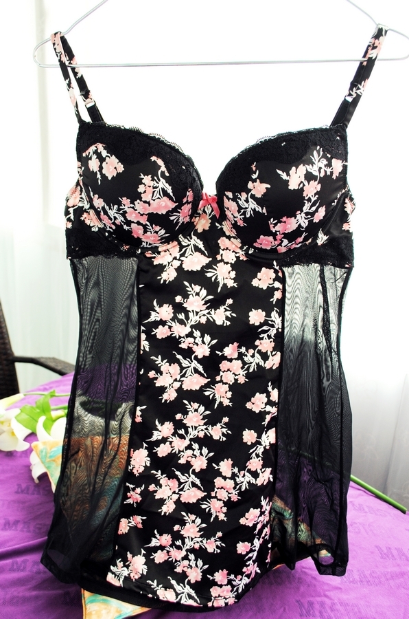 Luxury delicate fragrance sexy small clothing nightgown 80d85c