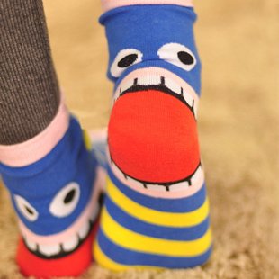 Min Order $10(mixed order)Lovely  wacky  big tongue STYLE Ladies Cotton Socks  WHOLESALE FREE SHIPPING