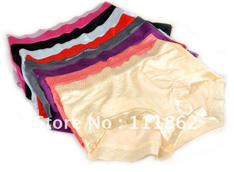 Modal cotton lace mentions buttocks effect, no traces of the underpants