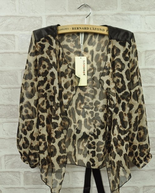 MOQ: 1PCS free Shipping For leopard jackets length 52cm sleeve 54cm chest 84cm shoulder 33cm