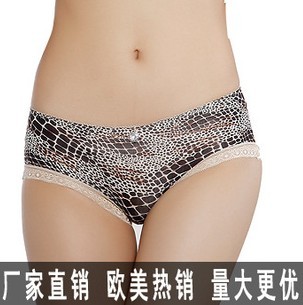 N2075 Leopard section upscale Ms underpants (single orders minimum $ 18, can be mixed items)