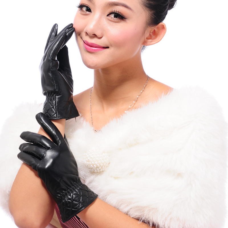 New arrival dot women's plaid genuine leather gloves female genuine leather sheepskin gloves thermal black leather gloves