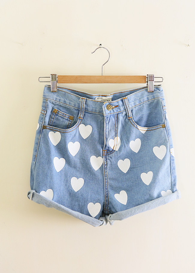 New arrival! spring vintage high waist love print roll-up hem denim shorts b9008 free shipping