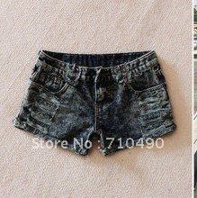 New bull-puncher knickers is torn dark jeans water female pants pants hot pants cowboy boots. 3131