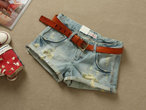 New Edge Light Color Jeans Female Hole Bull-puncher Knickers Hot Pants Fashion Joker Female sl13010710