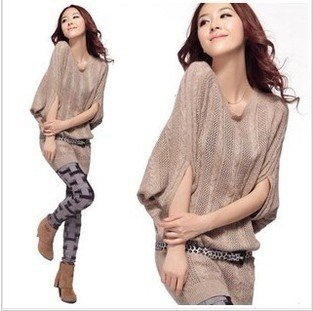 new women's autumn and winter, high-quality  wool material, tri-color stitching design, bat sleeve sweater #8027