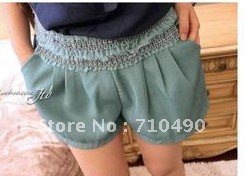 New women's han edition pants female trousers fashion countless small beads and sweet shorts