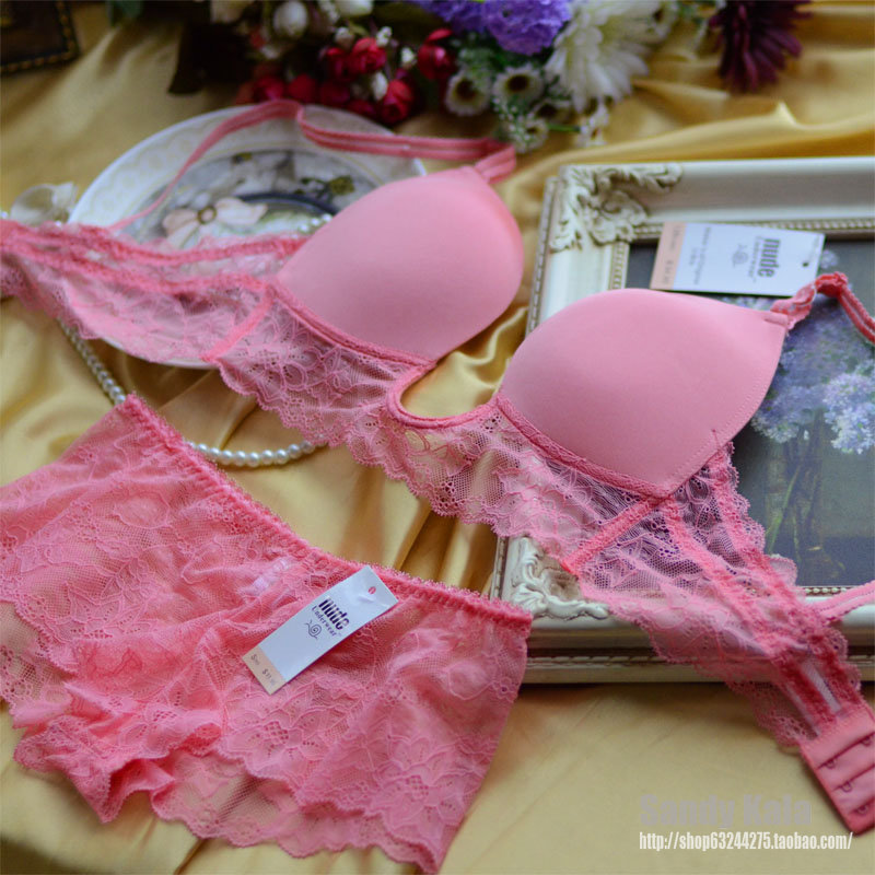 Nobility underwear pink a piece lace bra set