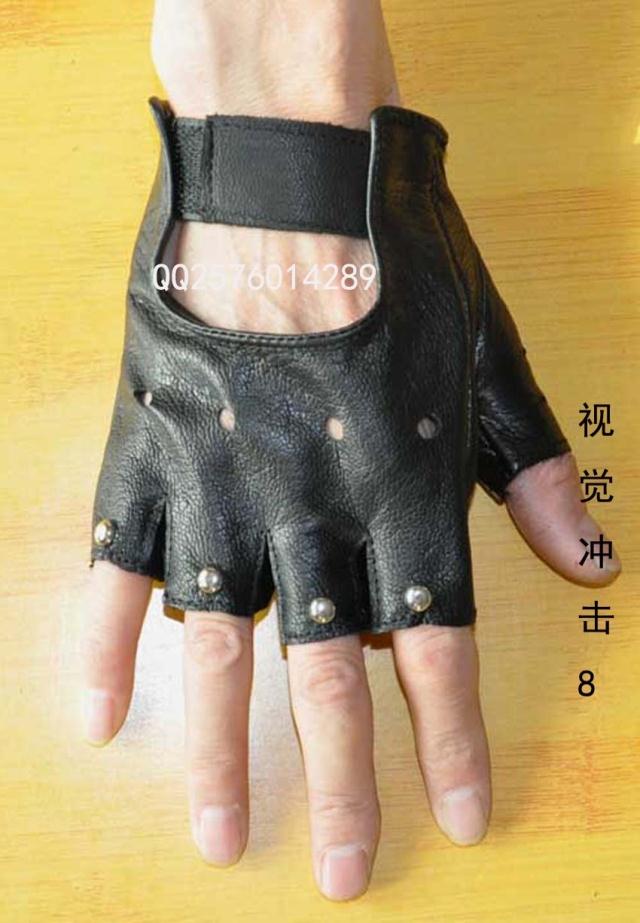 Non-mainstream punk hip-hop lucy refers to semi-finger genuine leather gloves