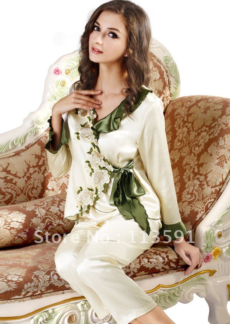 NWT silk cute fashion women's floral ladies cute floral pajama sets 2 piece Pant ivory green sleepwear night gown robe sets 9908