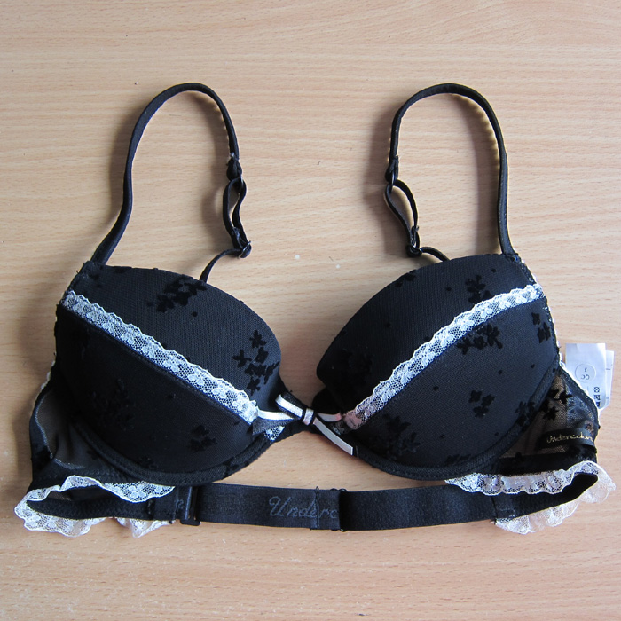 P3 benetton black velvet lace bra decoration 70-75a