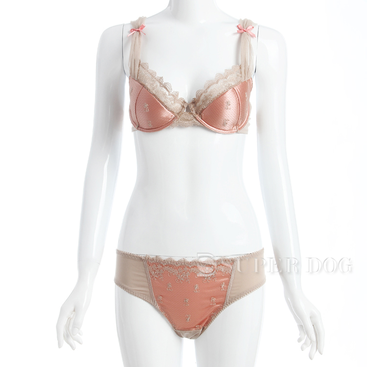 Pink lace bra set