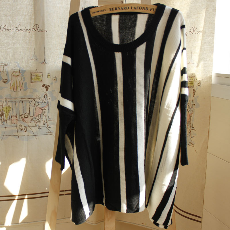 Preppy style 2012 autumn women's top fashion black and white color block stripe loose sweater