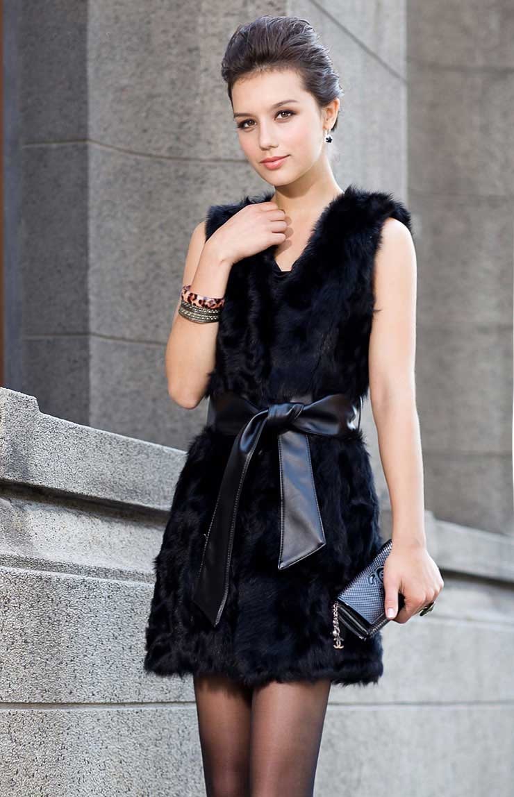 Pretty Ladies Black Fleece Fur Vest Sleeveless With Belt