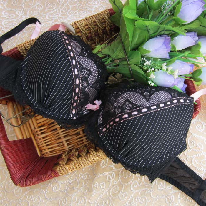 Q2 fashion stripe lace decoration beautiful bra 70b70c75b75c75d80bcd85c