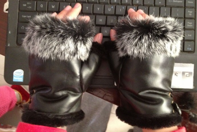 Rabbit fur gloves lady's leather winter fingerless gloves half-fingers gloves office keyboard gloves Rabbit fur +Leather hot !!