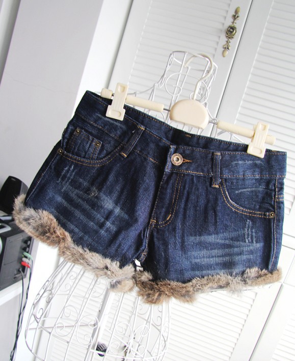 Raccoon fur patchwork sweep all-match distrressed water wash denim shorts denim shorts boot cut jeans basic